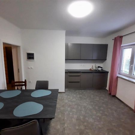 Rooms Optim Ptuj Esterno foto