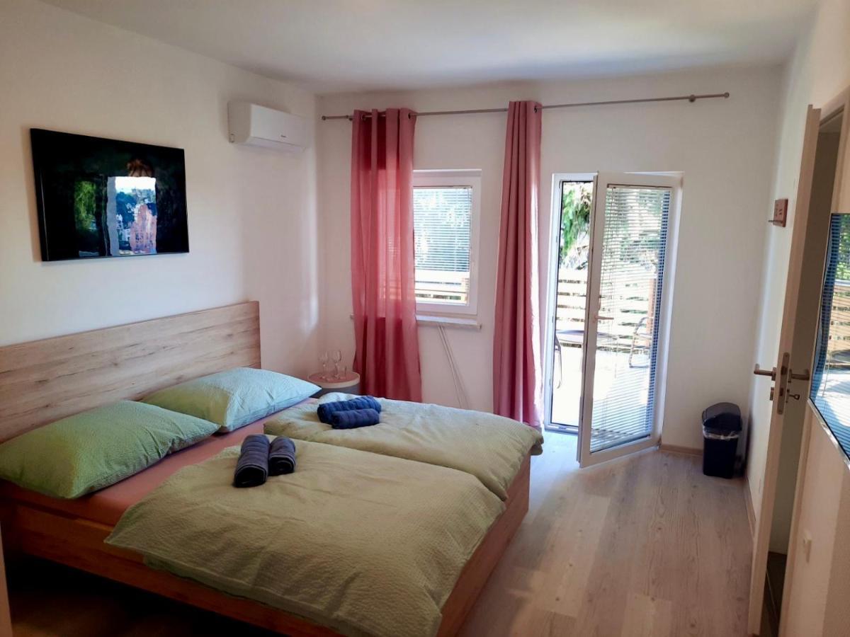 Rooms Optim Ptuj Esterno foto